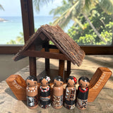 Polynesian Vaka, pegs and beach fale