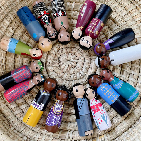 16 and 18 piece mixed cultural peg set