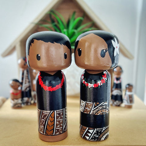 Extra large kokeshi style Samoan couple